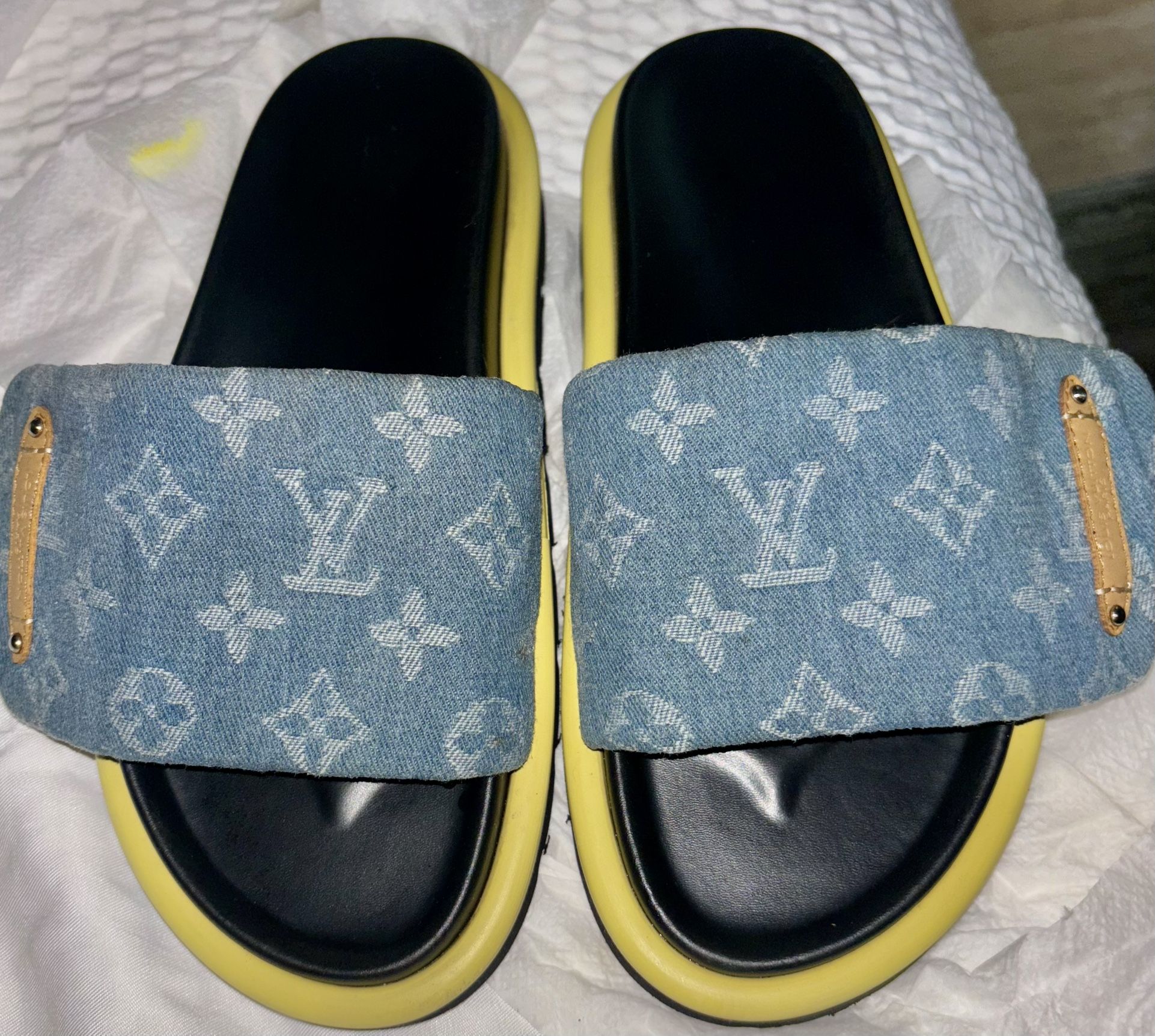 Louis Vuitton Pool Pillow Comfort Women’s Mule