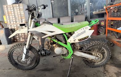 Pit bike