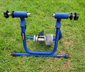Blackburn Trakstand Fluid Bike Bicycle Trainer Mount Device