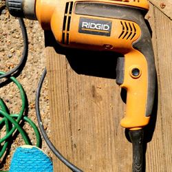 Ridgid R7000 7.5A Corded Electric 3/8" Keyless Chuck Drill