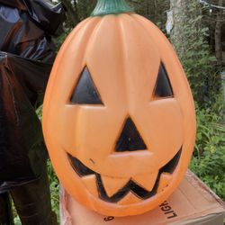 Pumpkin Blow Mold Need Light 22” H 47” R
