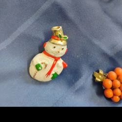 Cute Snowman Pin / Brooch