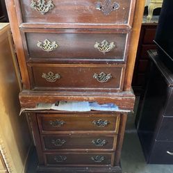 🌹BEAUTIFUL SETS OF 2 BIG VINTAGE NIGHTSTANDS  🌹