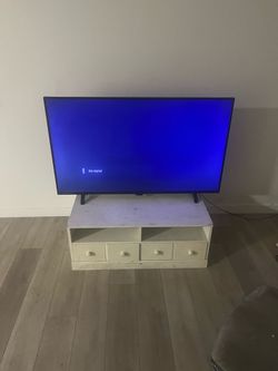 Phillips 4K 55’ flat screen smart tv