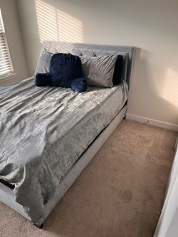 Queen size bed and mattress deal