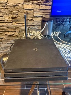 PS4 Pro 1TB + 2 Controllers - Factory Reset
