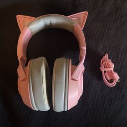 Razer pink wireless gaming headset