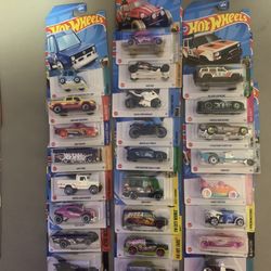 HotWheels Treasure Hunts