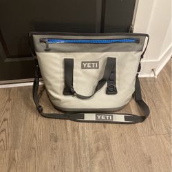 Yeti Two 30 Hopper Cooler