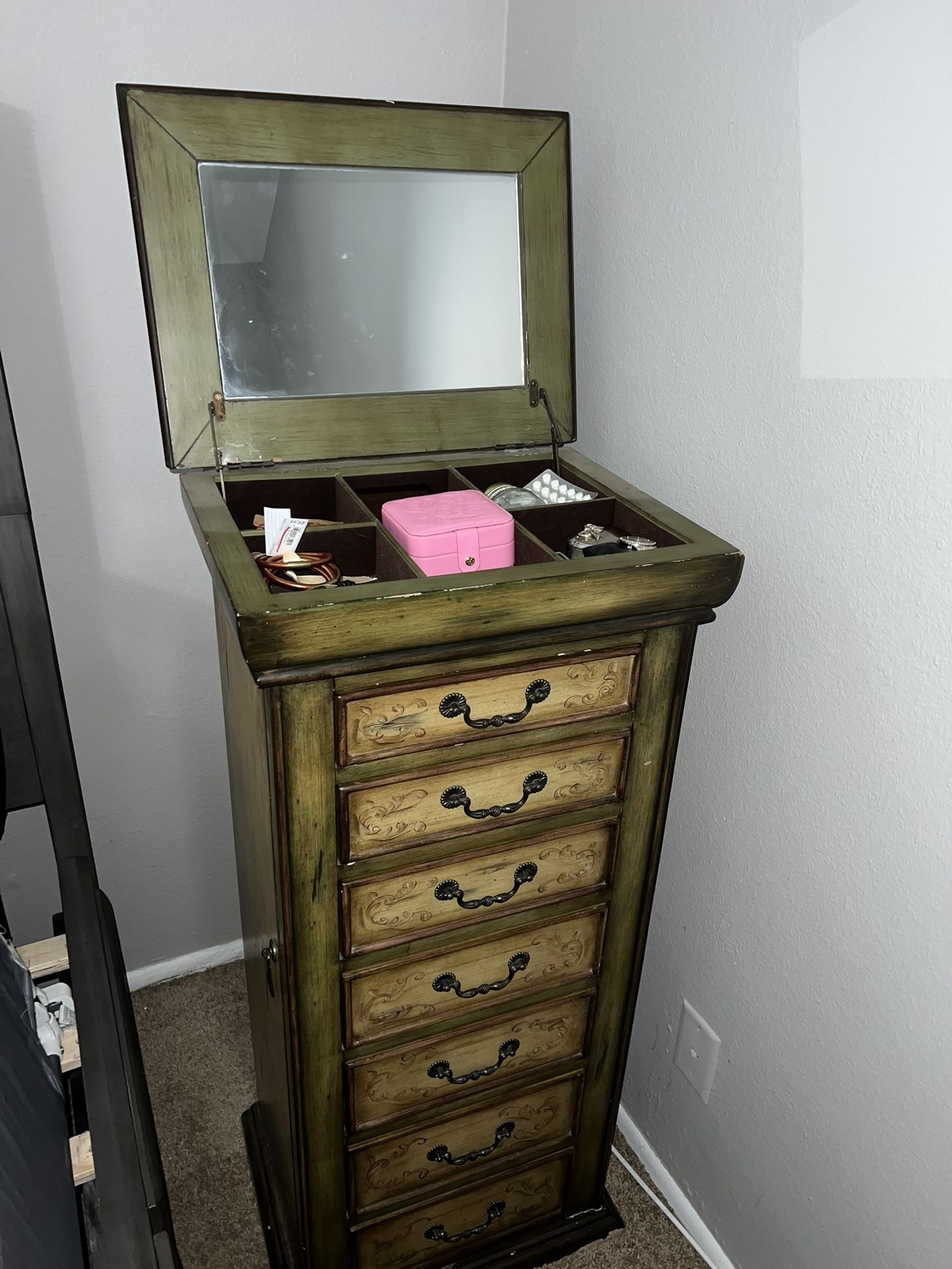 Vintage Jewelry Box