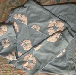 Light blue cotton wreath Denim tear