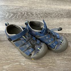 Boys Keen Sandals Size 1 Blue