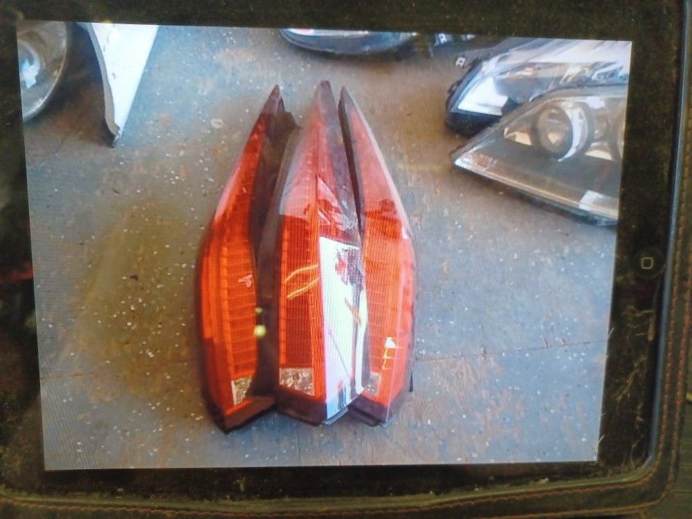 Cadillac Cts Wagon Tail Lights