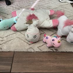 4 Plush Unicorns 
