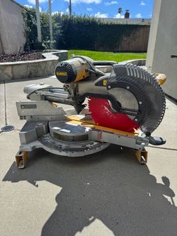Dewalt Miter Saw/ Tools