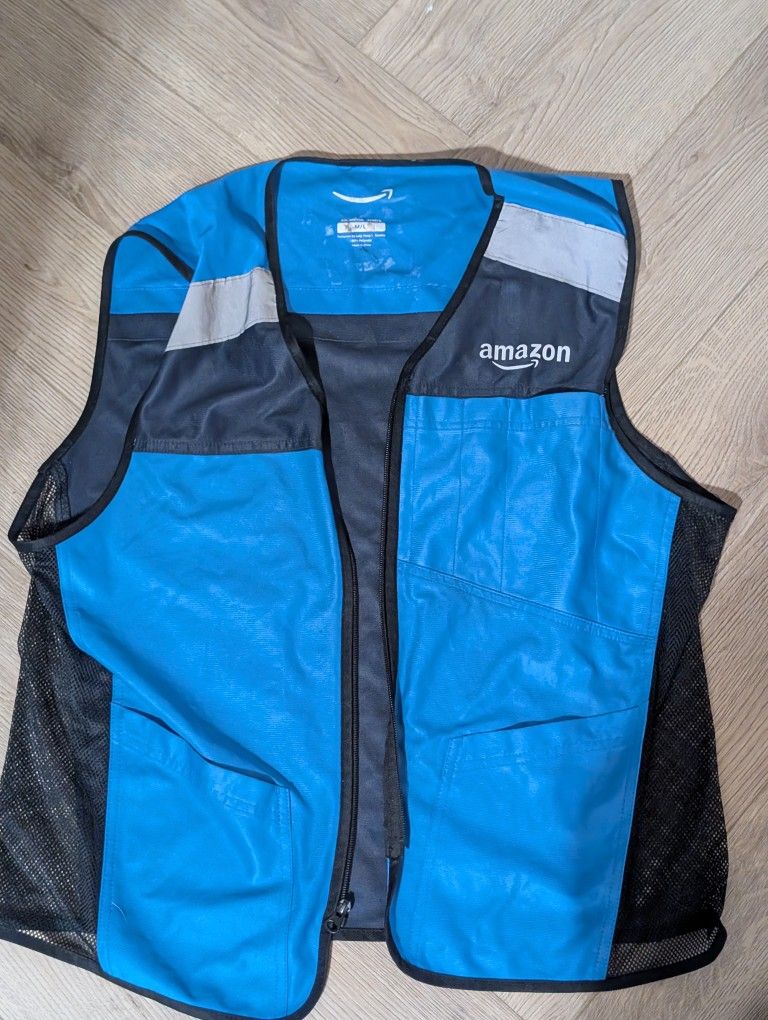 Amazon Vest For Halloween Costume Size M/L