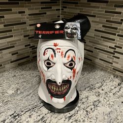 Trick Or Treat Studios Terrifier Bloody Art The Clown Halloween Horror Scary Collectible Mask  Costume