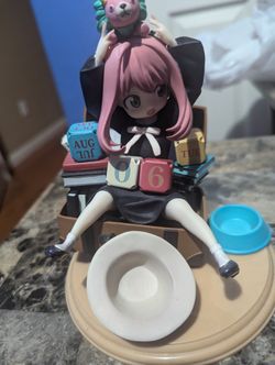 Spy x Family Anya Calendar Figure