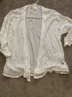 Roxy cream cover up
