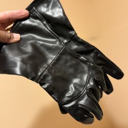 Black Gloves