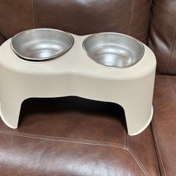 Weather Tech Elevated Dog Food Bowls 