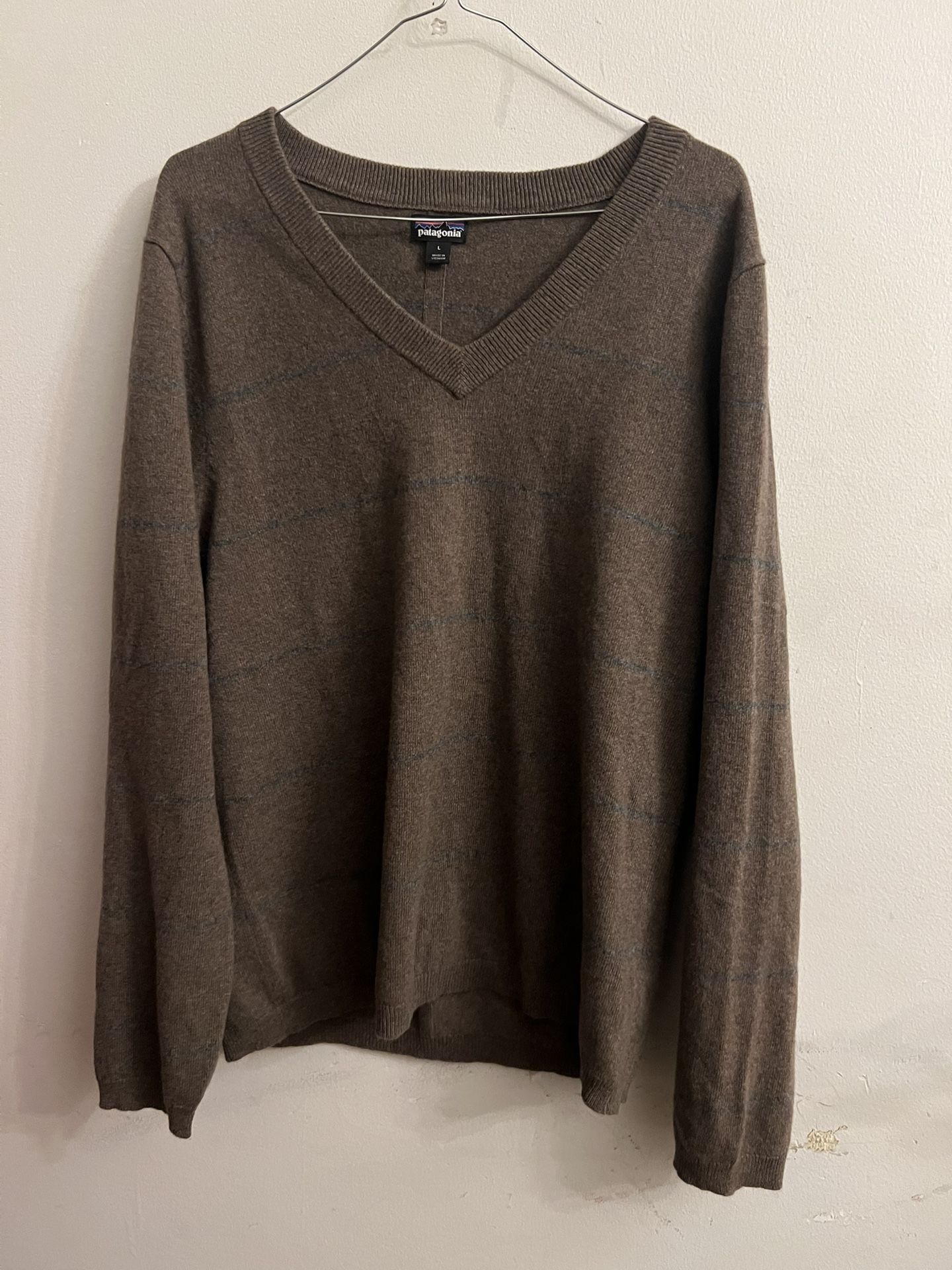 Patagonia V-neck Sweater 