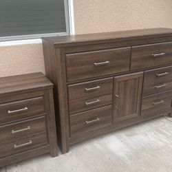 Dresser Set 