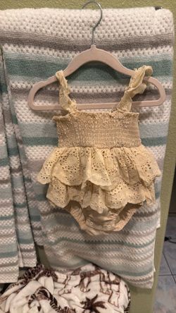 Baby Girl Lace Eyelet Romper