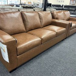 New Bolsena Genuin Leather Sofa & Loveseat Set. Delivery & Set Up Available