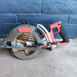 WORMDRIVE SAW MILWAUKEE TOOL ONLY 