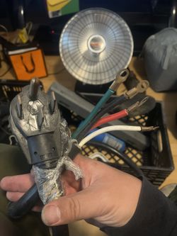 220v 220 Volts 4 Prong Plug