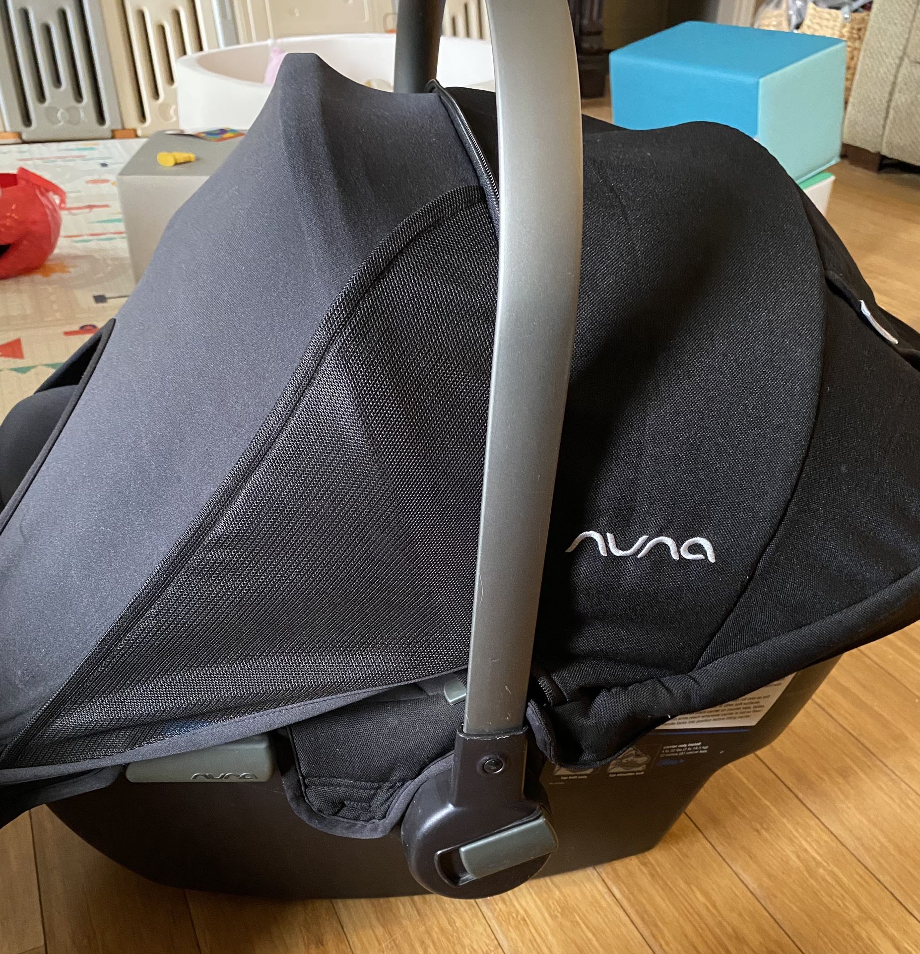 Nuna Pipa Car Seat And Base