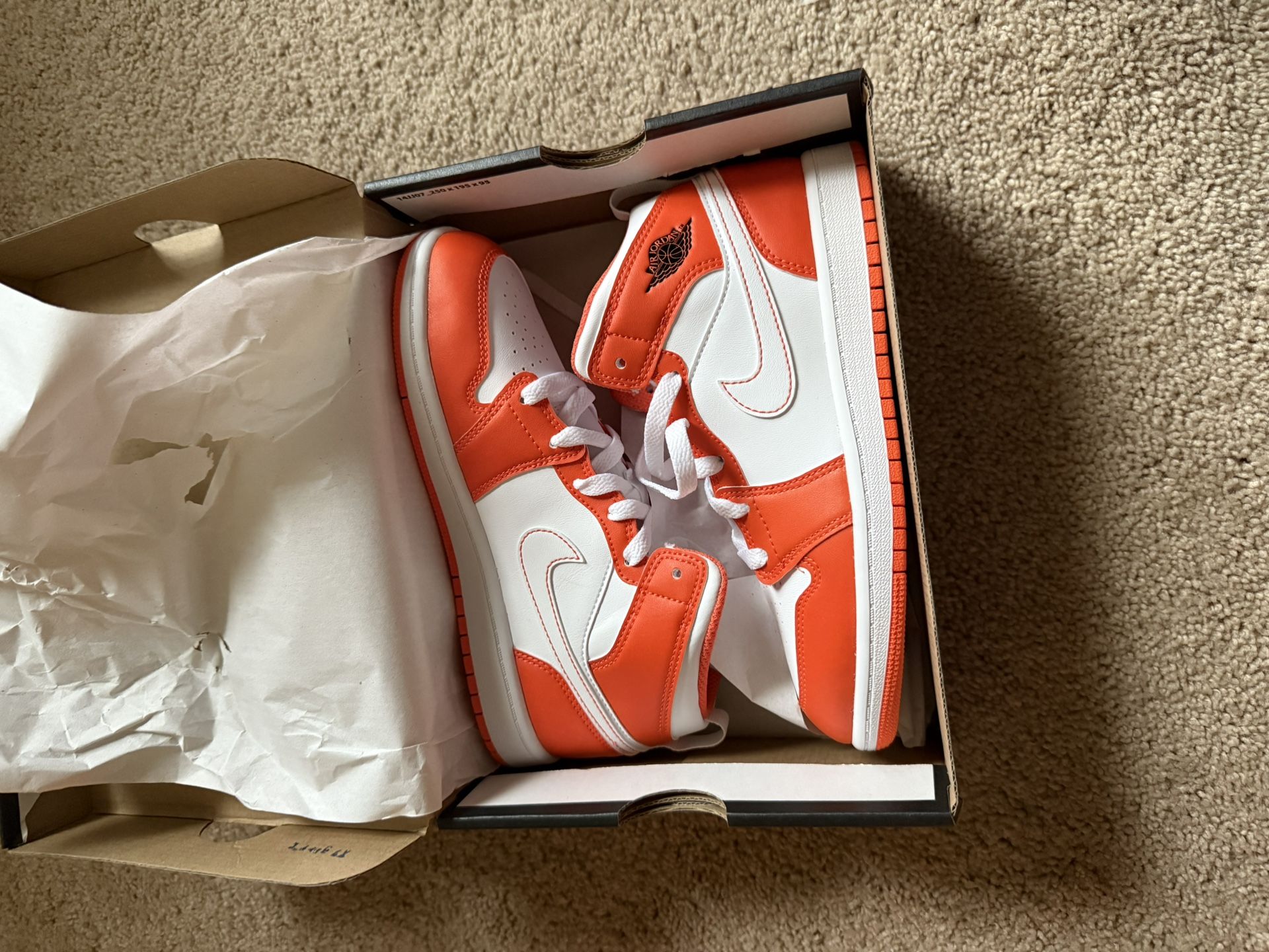 Jordan 1 Mid