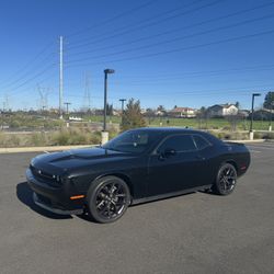 2015 Challenger SXT ** Title In Hand ** 