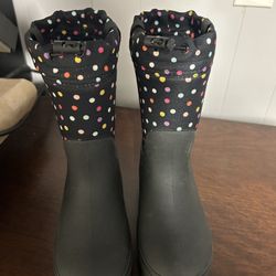 Girls polka dot boots 