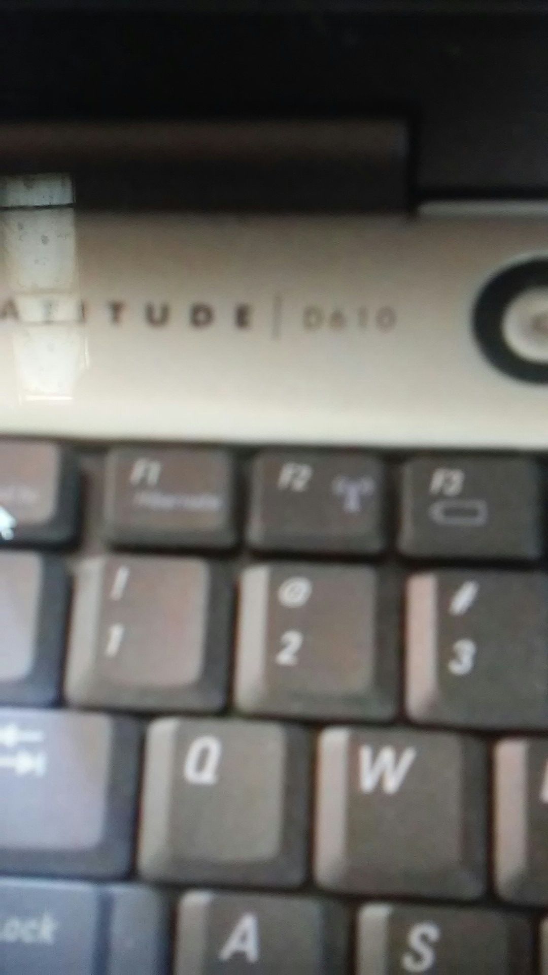 Dell laptop latitude d610