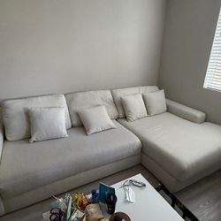 Living Spaces Shore 119” Sectional Sofa (Like New)