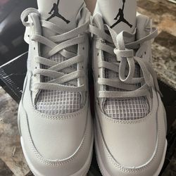 New Pearl Jordan 4s Size 7