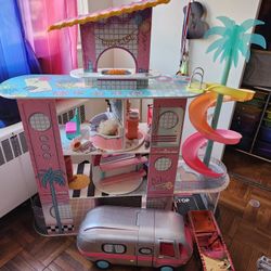 LOL DOLL HOUSE/ DOLLS/ VEHICLES