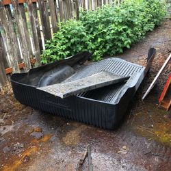 Bed Liner  2001dodge Short Bed 50.00 (contact info removed)