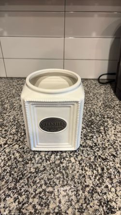 Utensil Holder