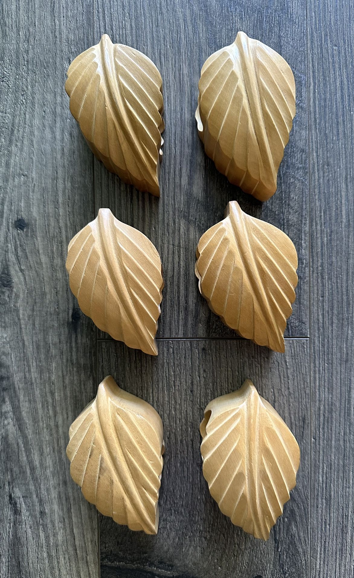 Wood Leaf Napkin Holders (6)