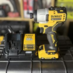 DEWALT XTREME 12-volt max 1/4-in Brushless Cordless Impact Driver 