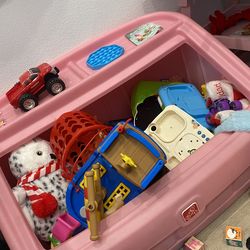 $40 Toy box w/ Toys
