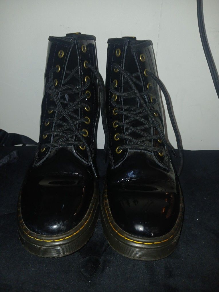 DR MARTENS ZAVALA BLACK PATENT LEATHER GLOSSY COMBAT BOOTS