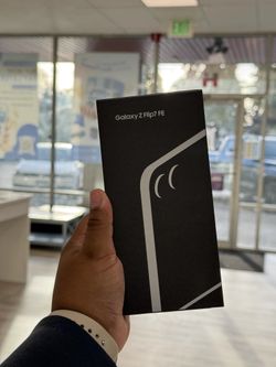 Galaxy Z Flip7 FE 5G 6.7" (Unlocked) 256GB White New