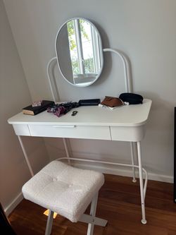 Makeup table