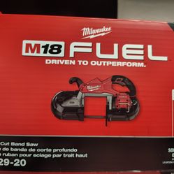 Milwaukee M18 fuel deep cut bandsaw
