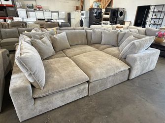 Sereen 6pc modular sectional brand new $1500 firm