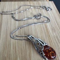 Vintage Sterling Silver Amber Pendant Necklace